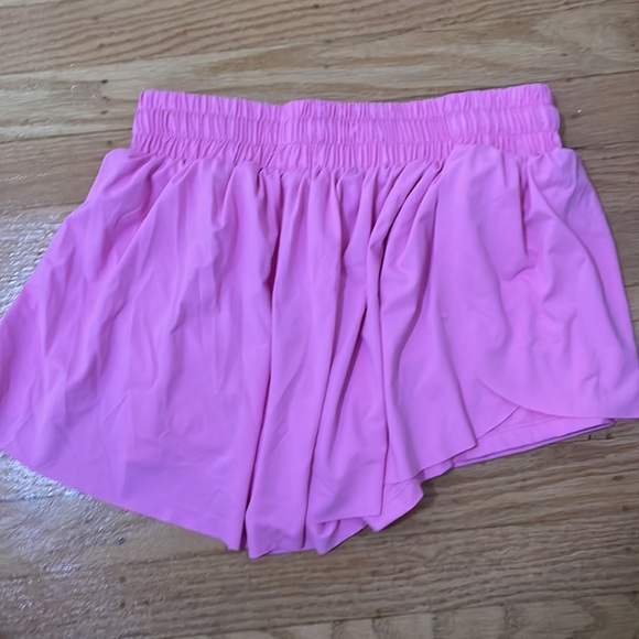 butterfly shorts - Picture 2 of 3